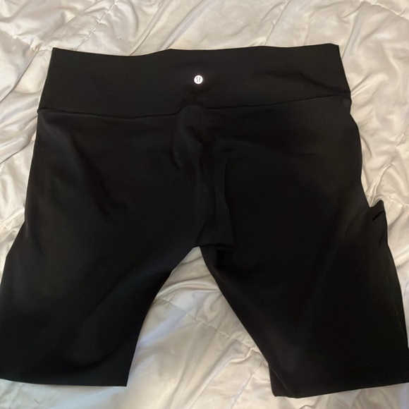 All Black Lululemon Athletica Align leggings capri NWOT Size 20 or 1x/2x 🍋👖$99 - Picture 2 of 6